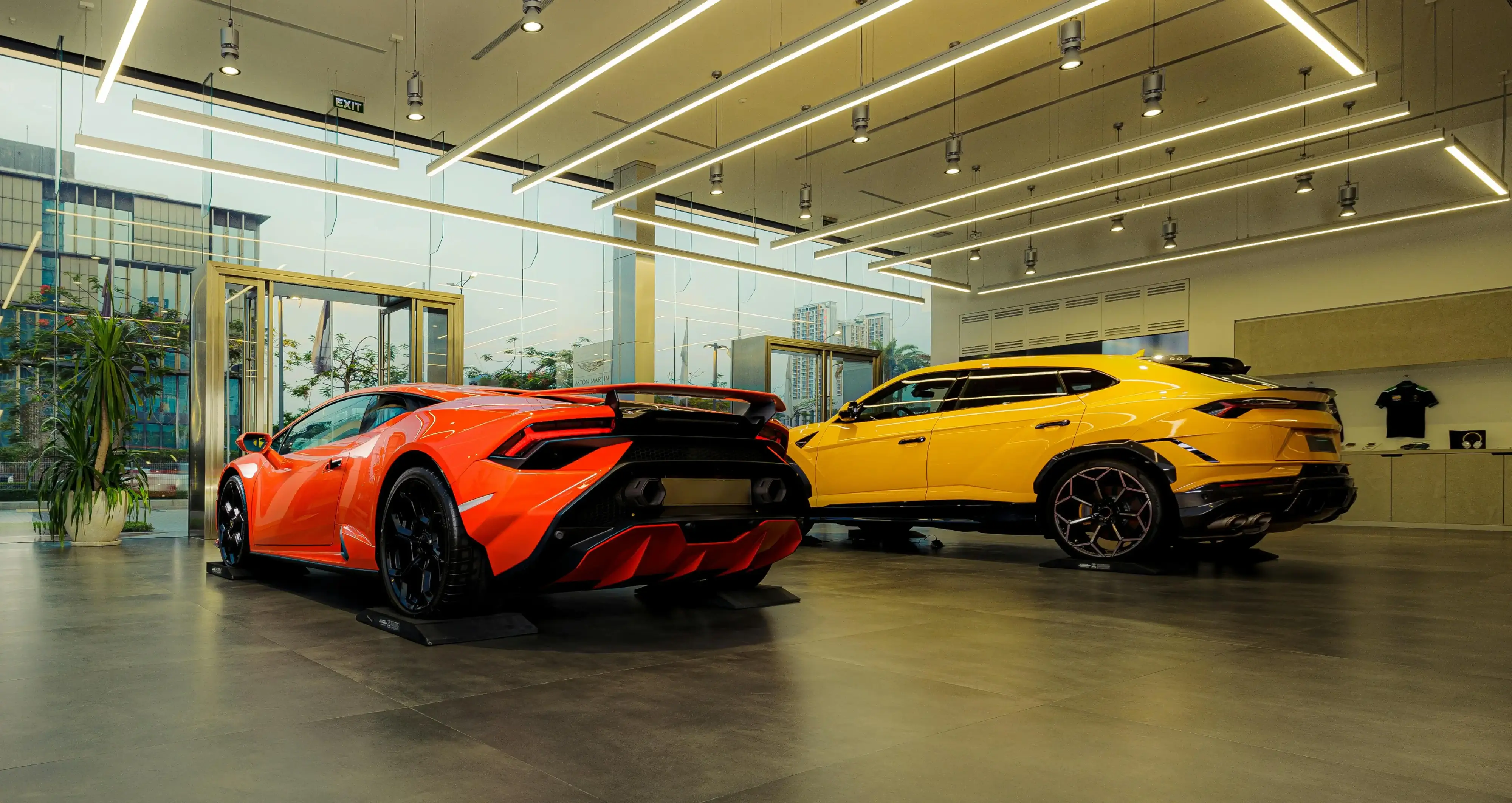 Contact_Background_Alt